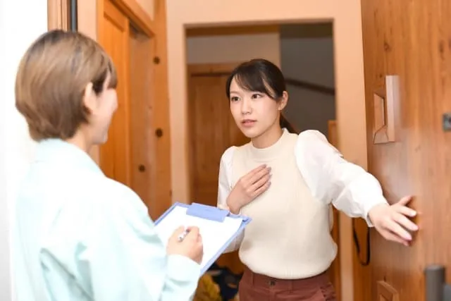 「屋根の板金が浮いてますよ」に注意！訪問営業の対処法と上手な断り方